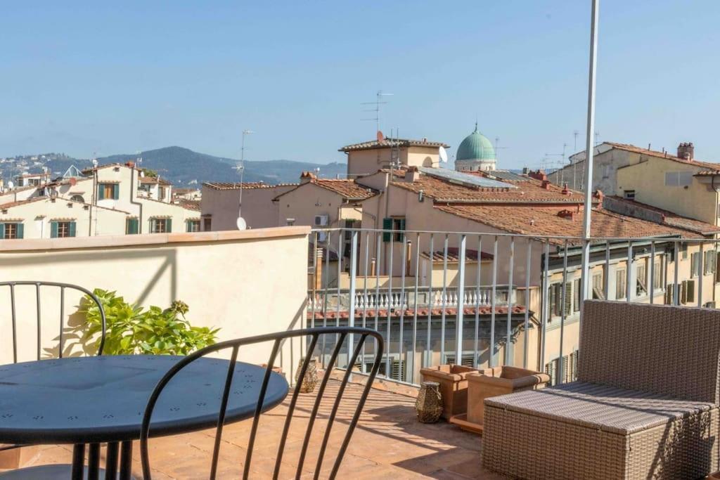 Apartment Verdi With Terrace