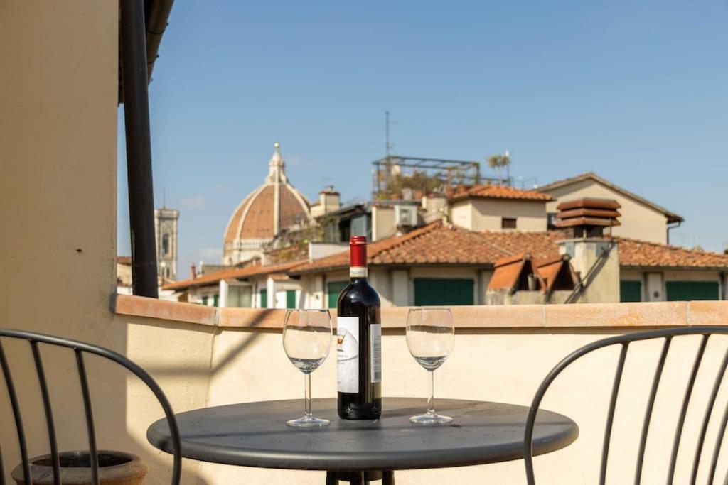 Verdi With Terrace Apartment
