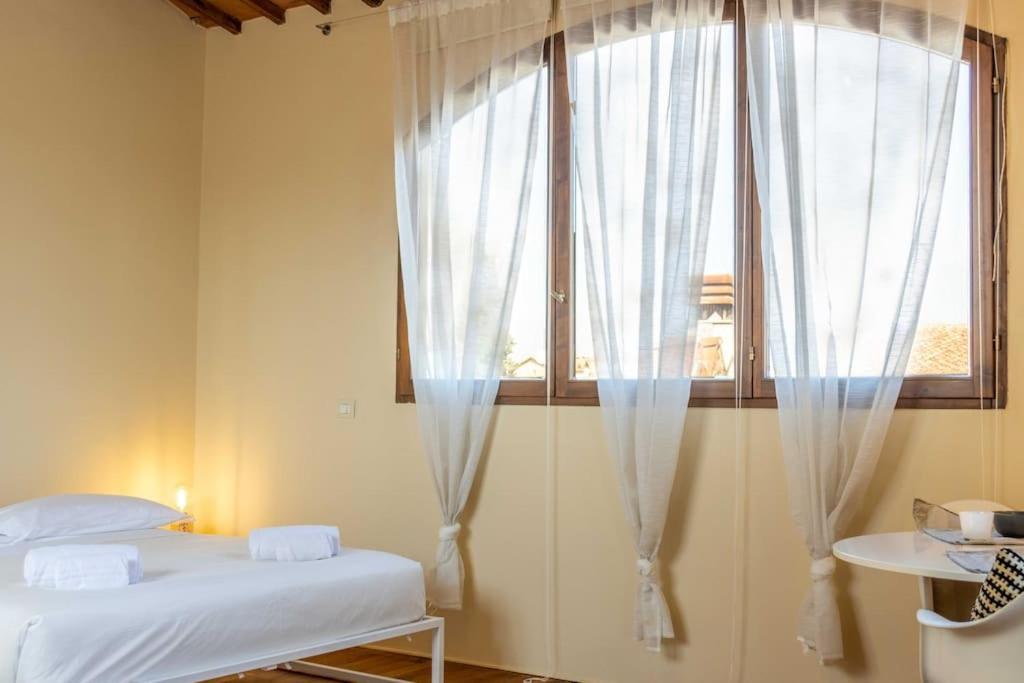 Verdi With Terrace Apartment